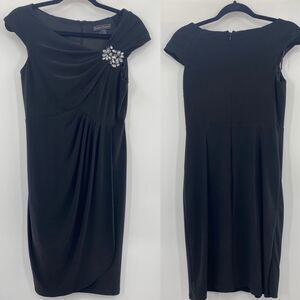 3For$20 Jessica Howard Black Dress with Rhinestone Detail size: 8